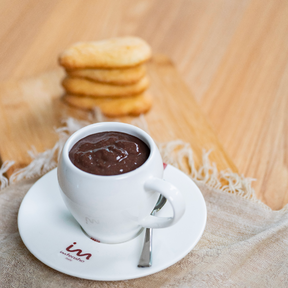 Preparato per cioccolata calda gusto Cocco, con granella di cocco